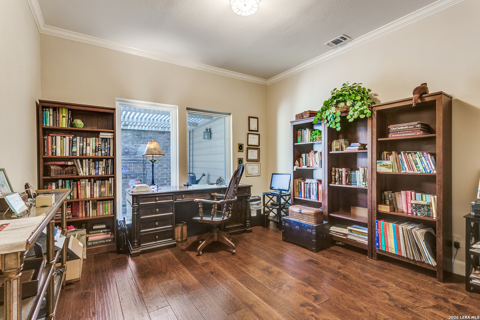 property viewer photo 9