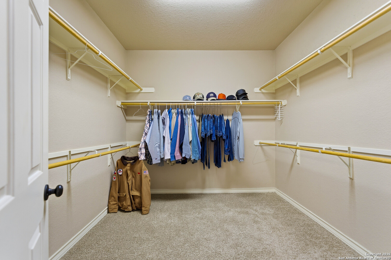 main property photo 28