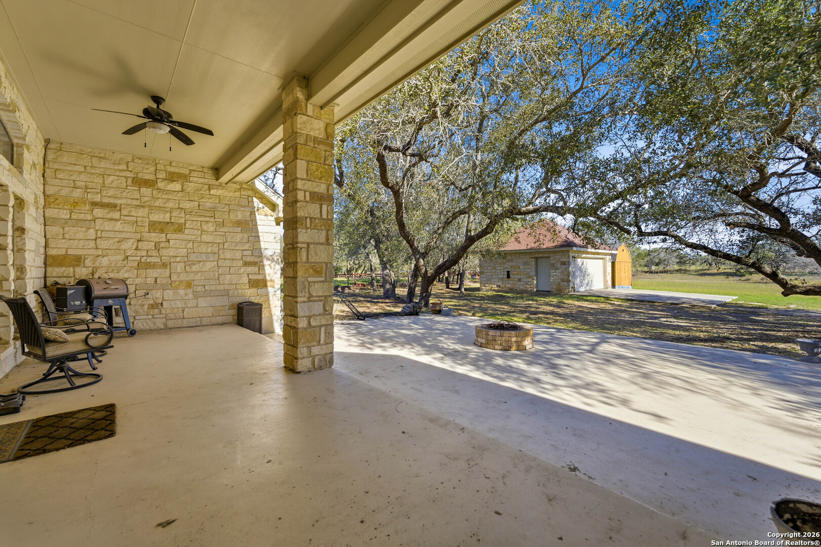 main property photo 7