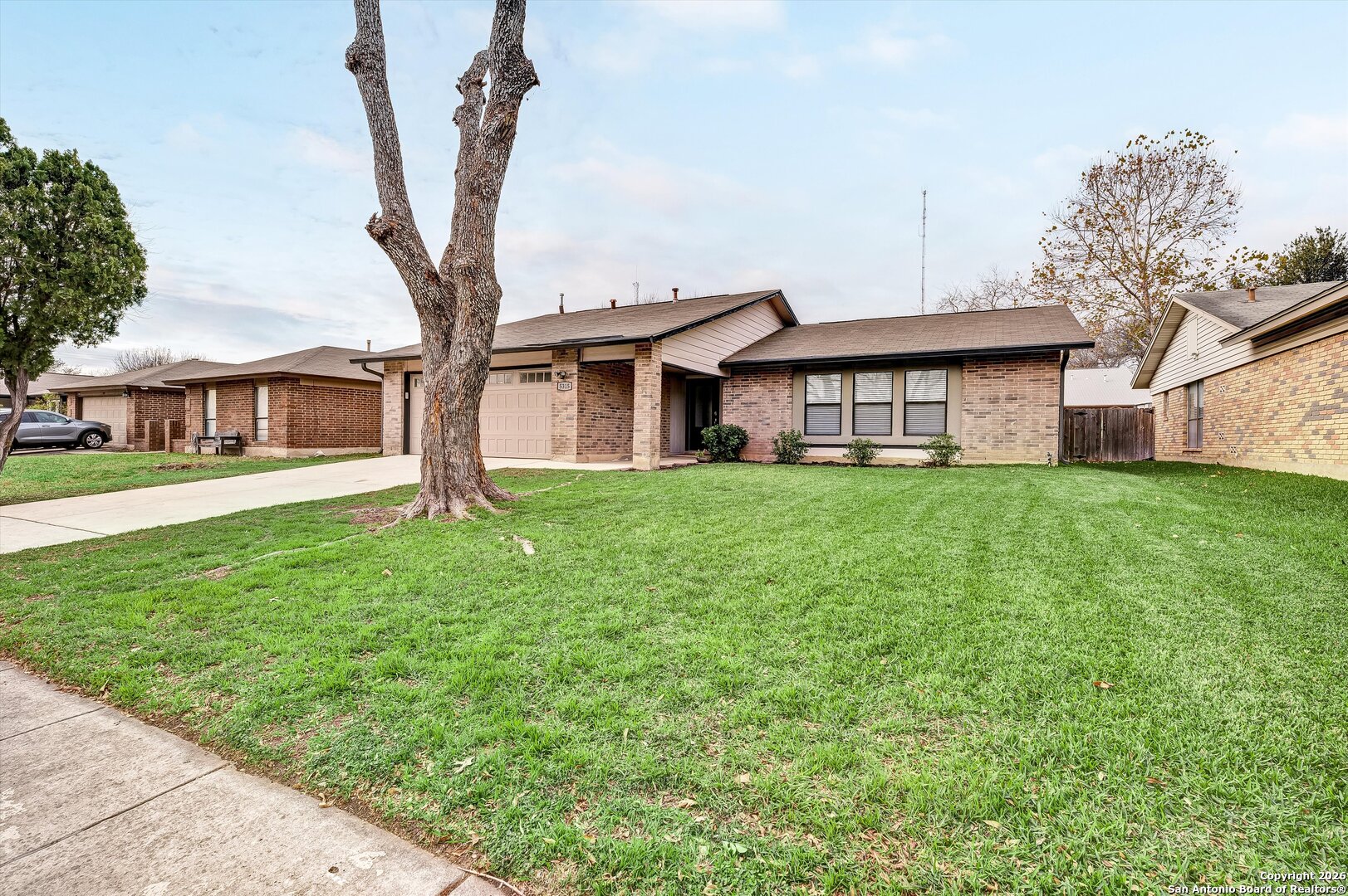 property viewer photo 1
