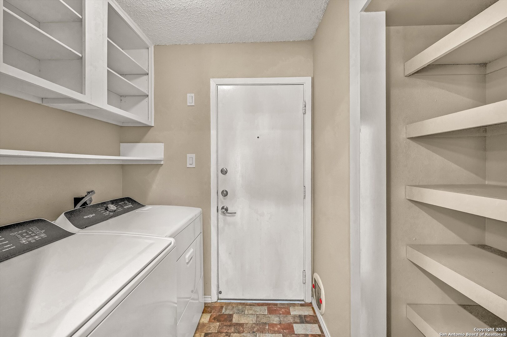 property viewer photo 19