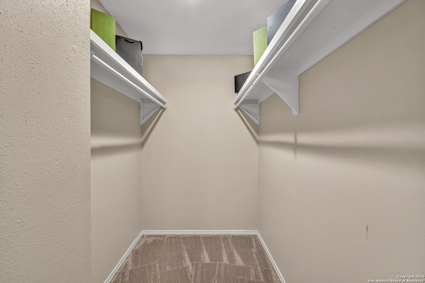 property viewer photo 26