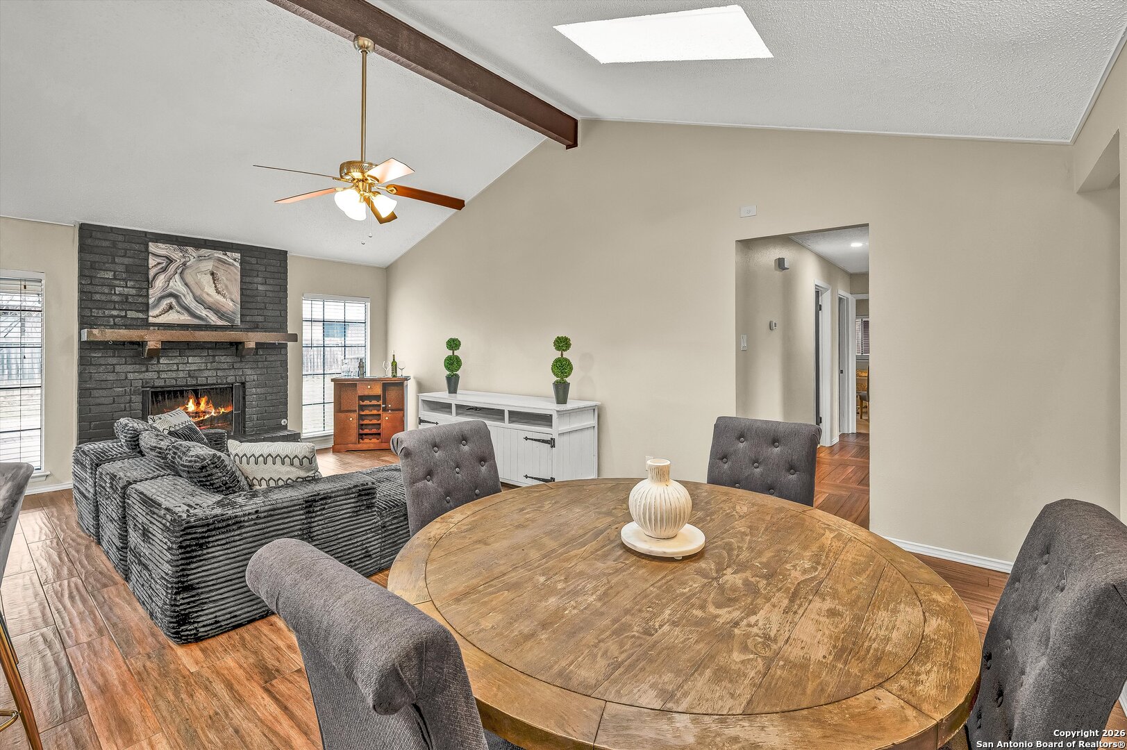property viewer photo 8