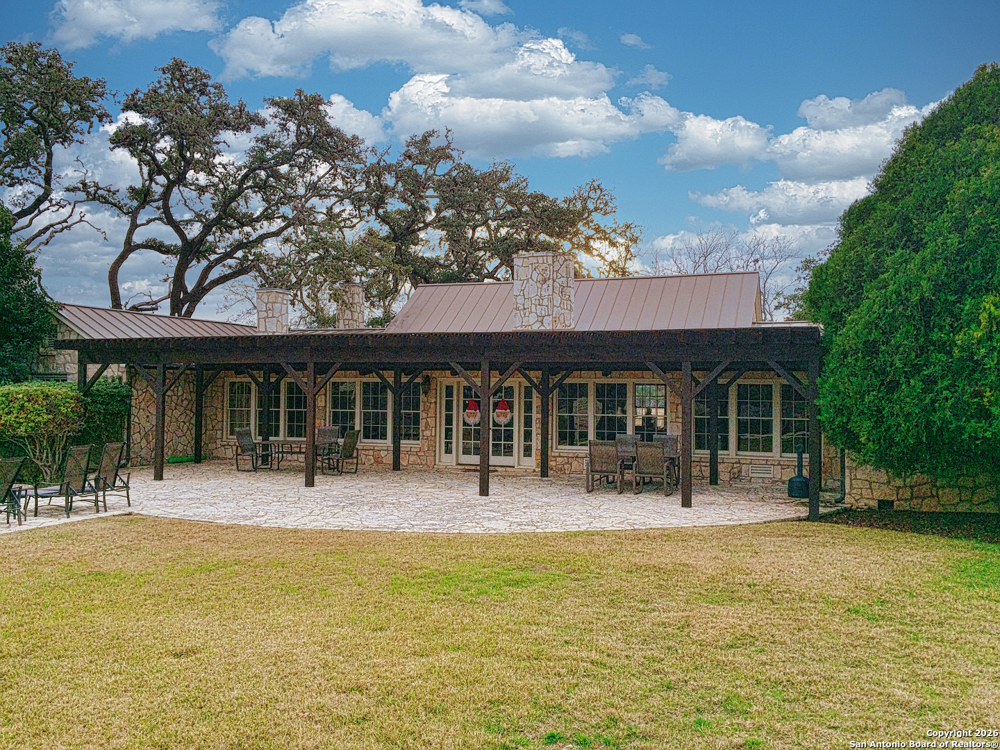 main property photo 17