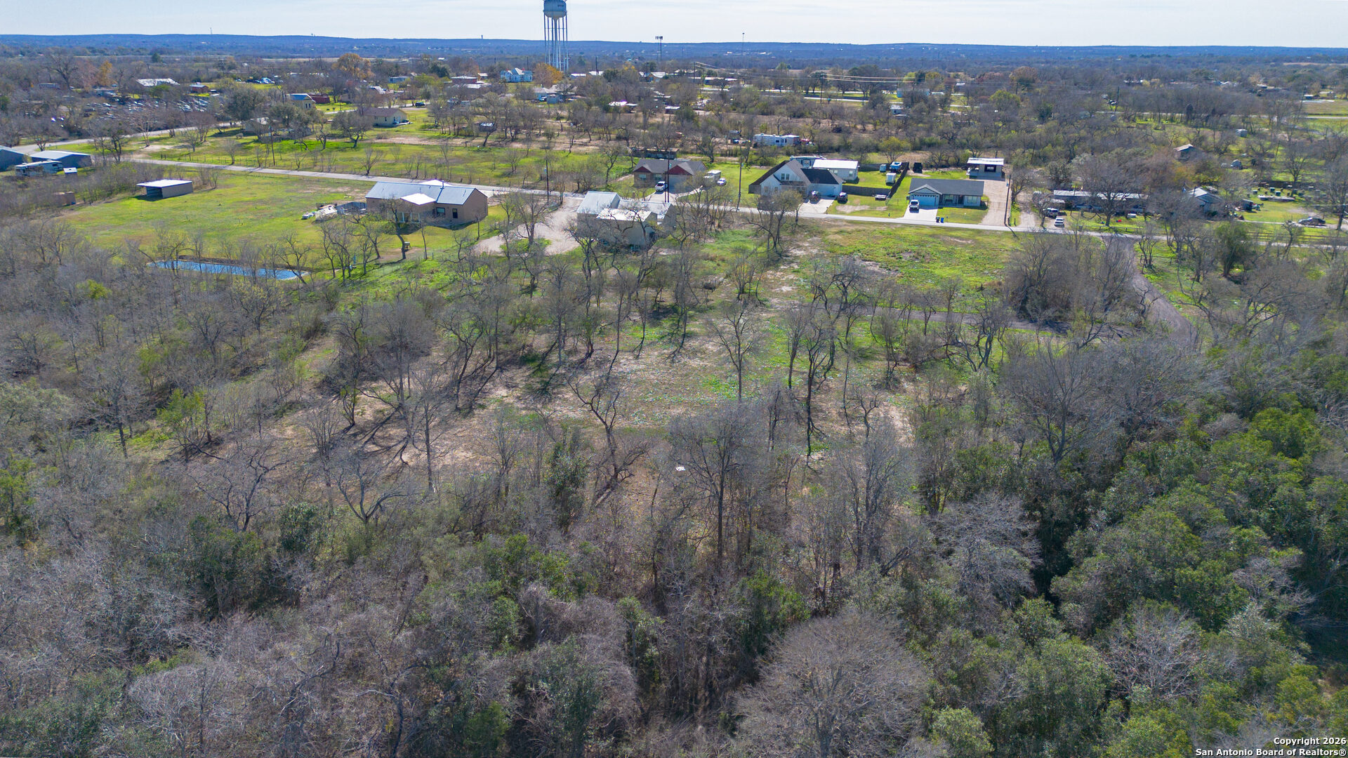 main property photo 11