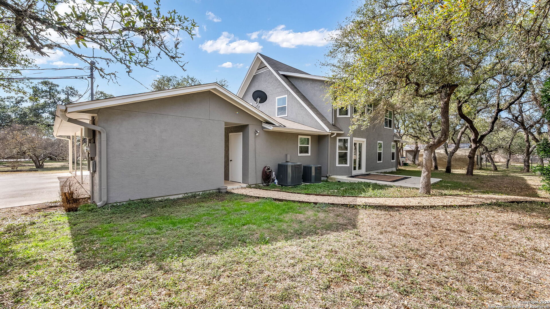 main property photo 29