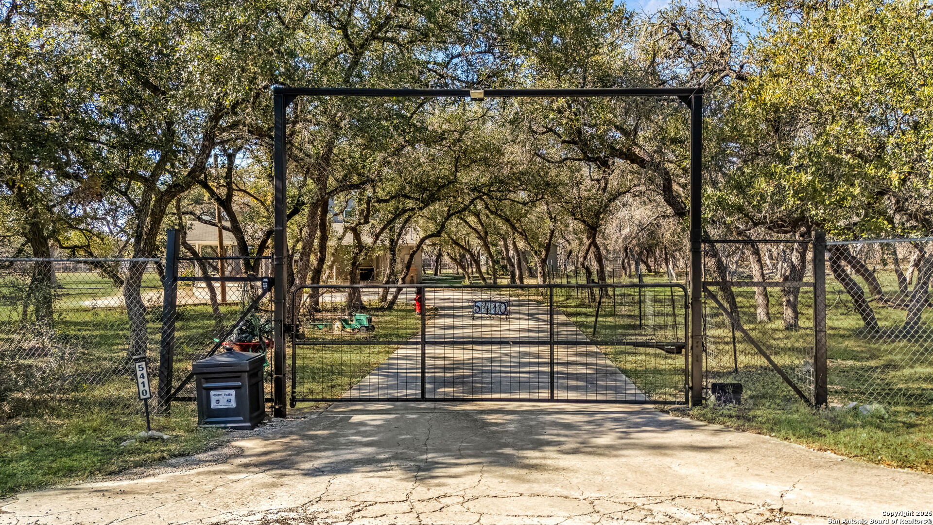 main property photo 46