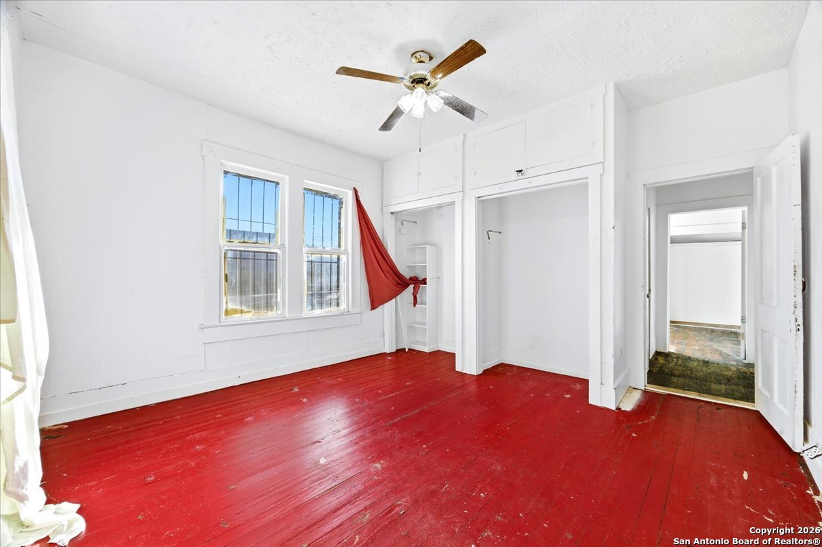 main property photo 12