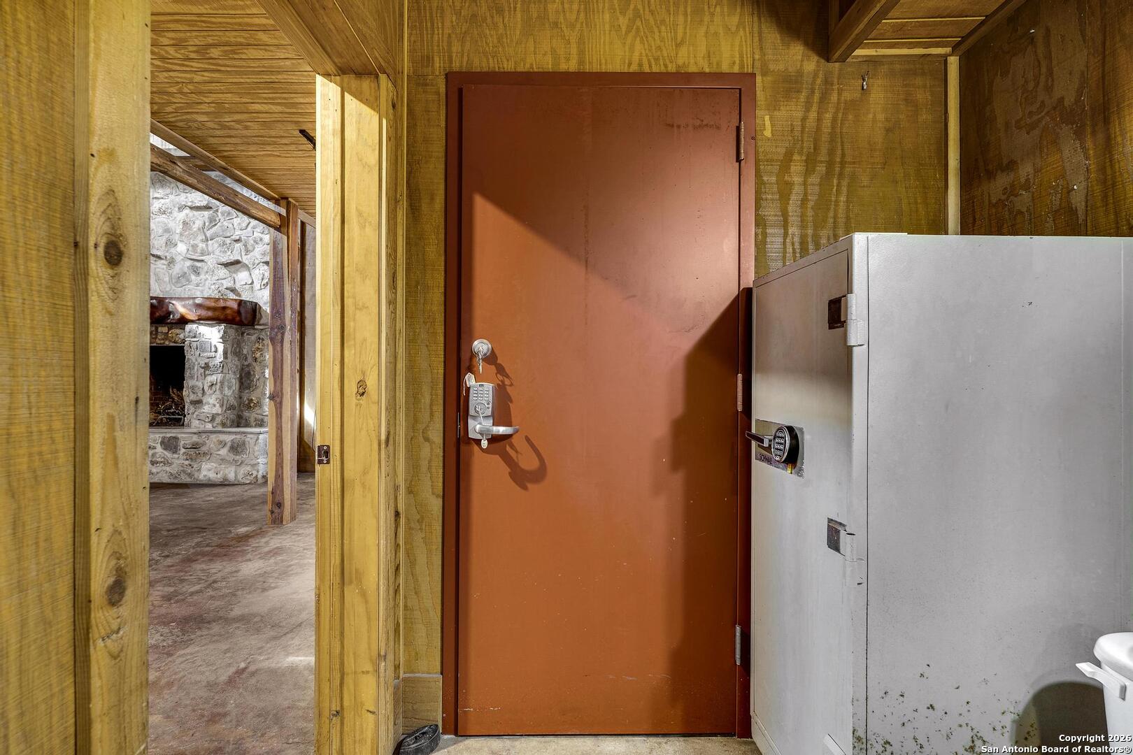 main property photo 22