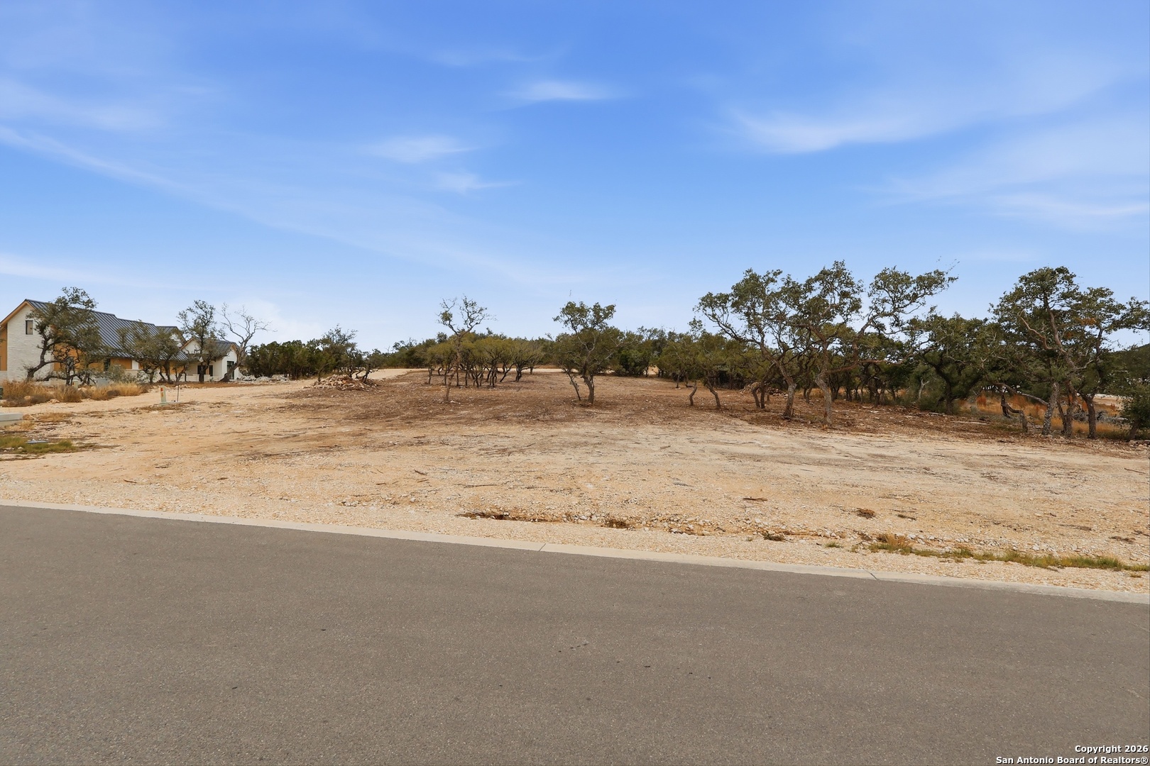 main property photo 5
