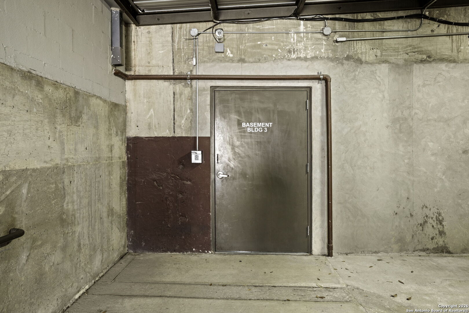 main property photo 21