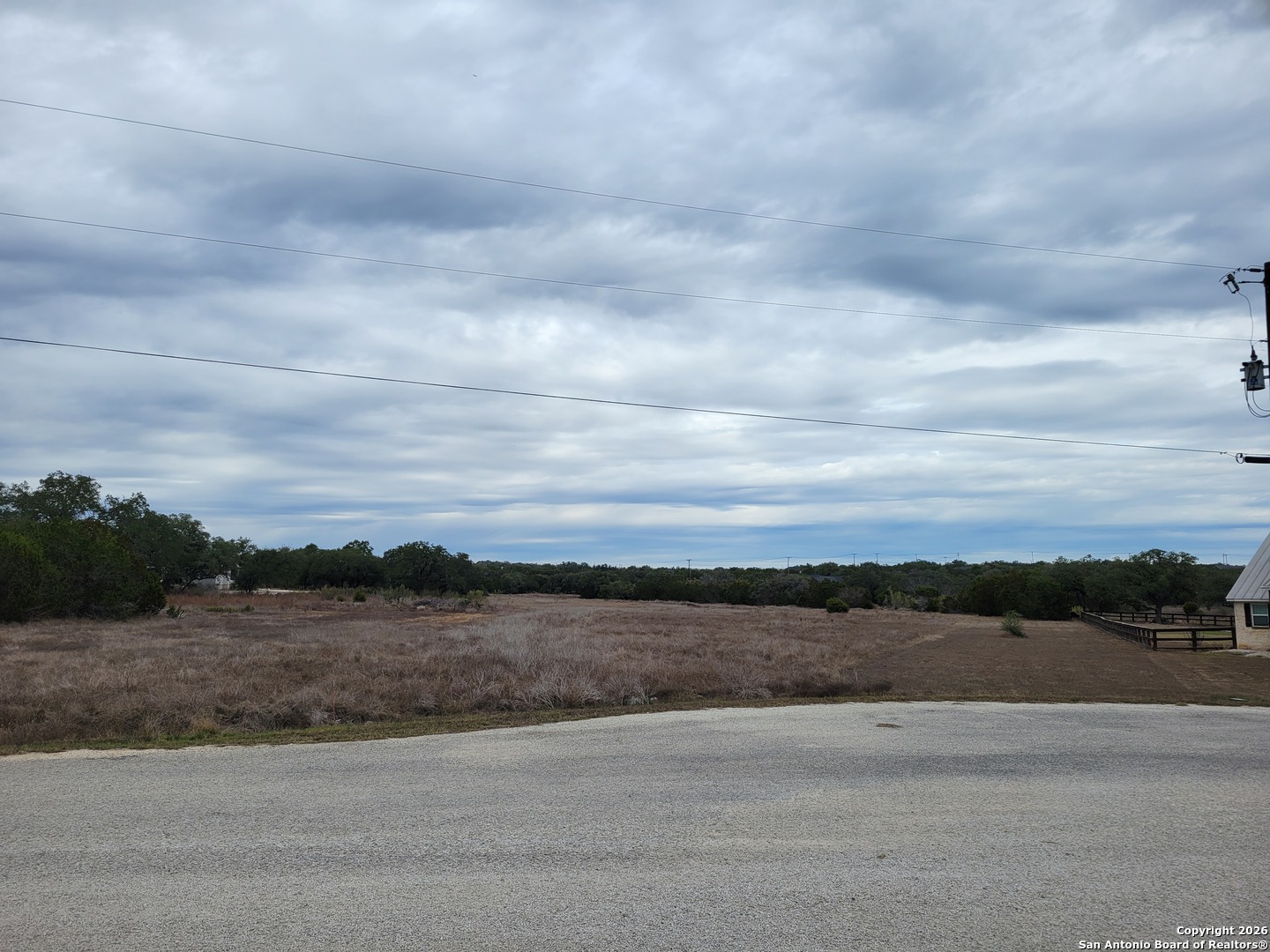 main property photo 11
