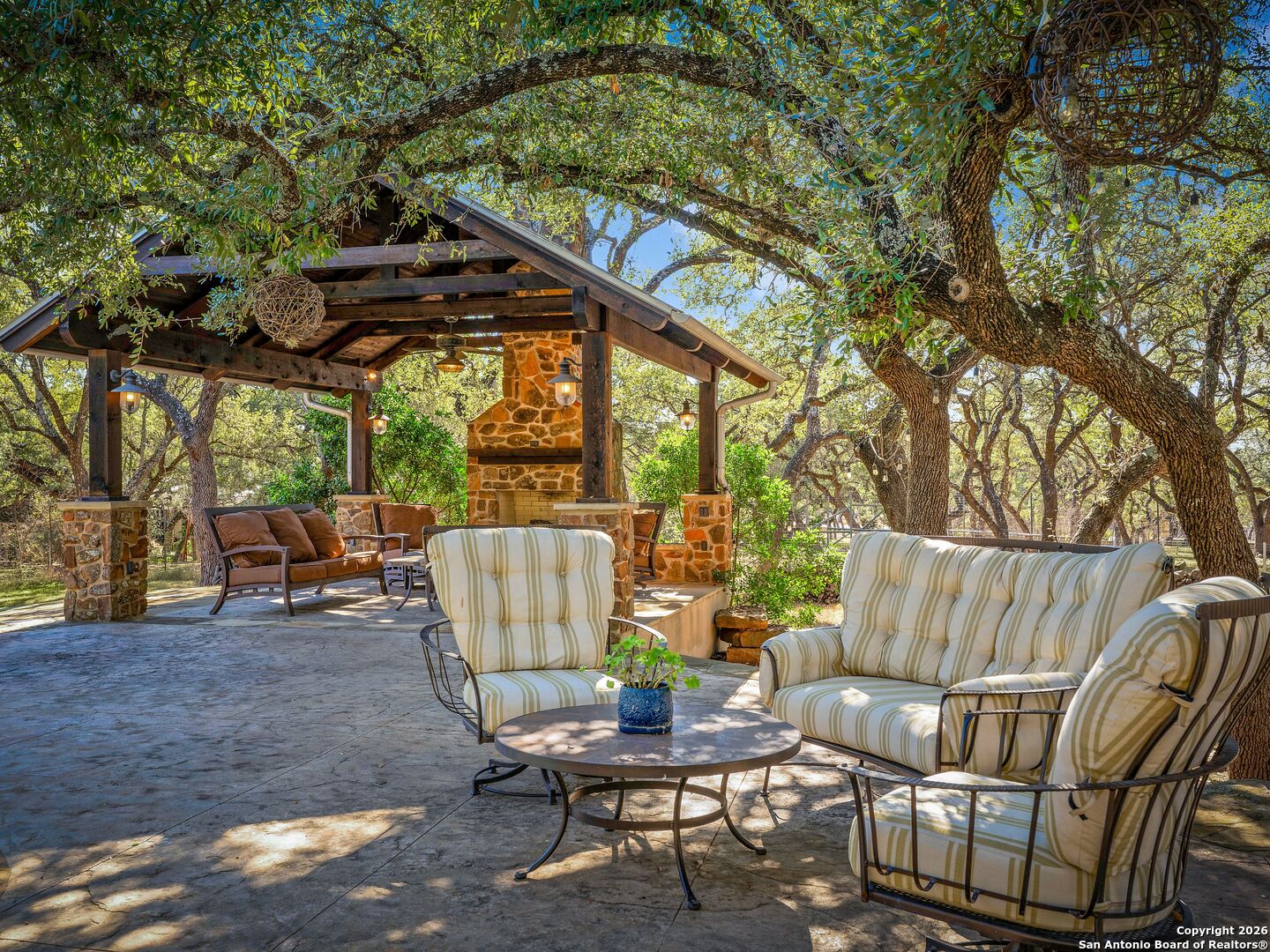 main property photo 75