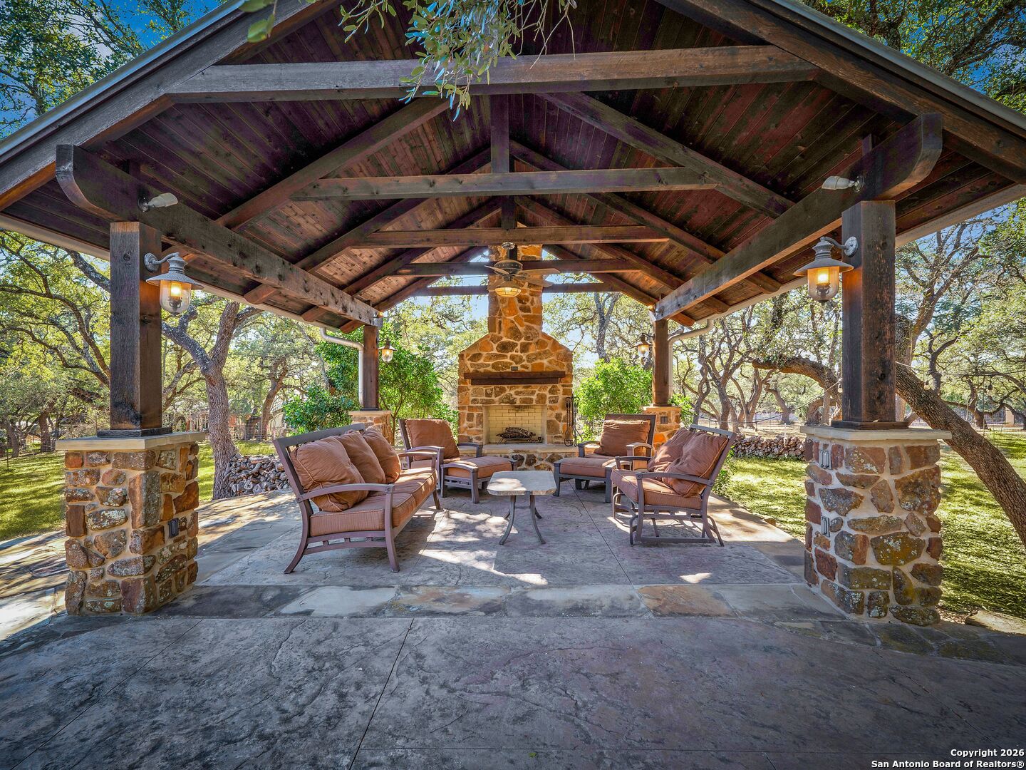 main property photo 77