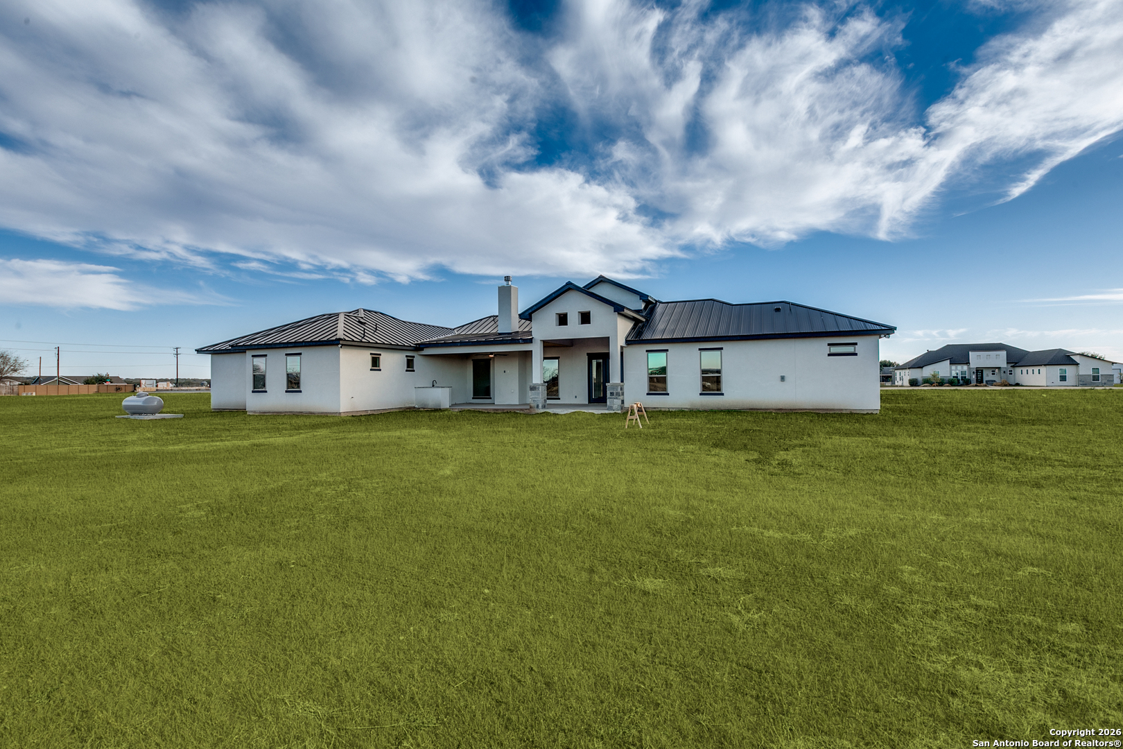 main property photo 33