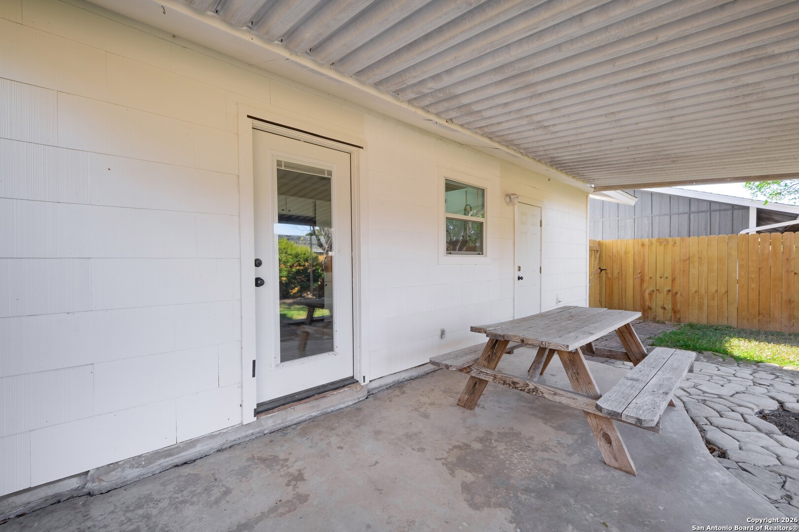 property viewer photo 25