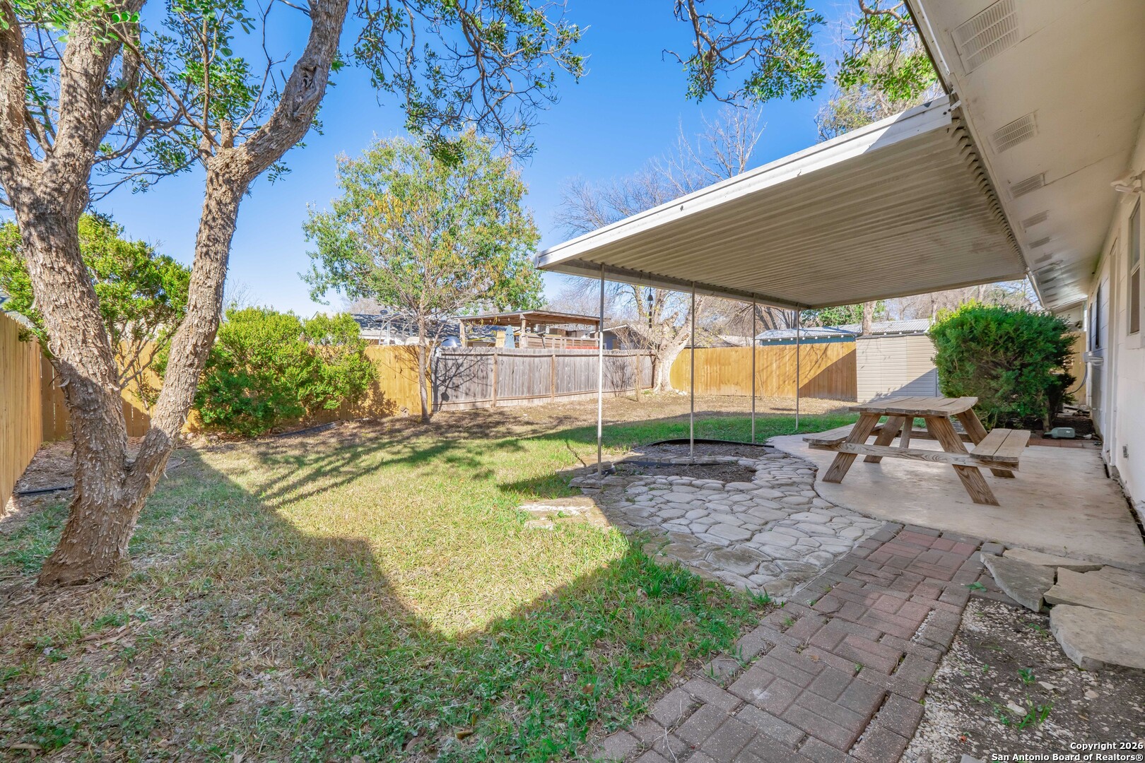 property viewer photo 28