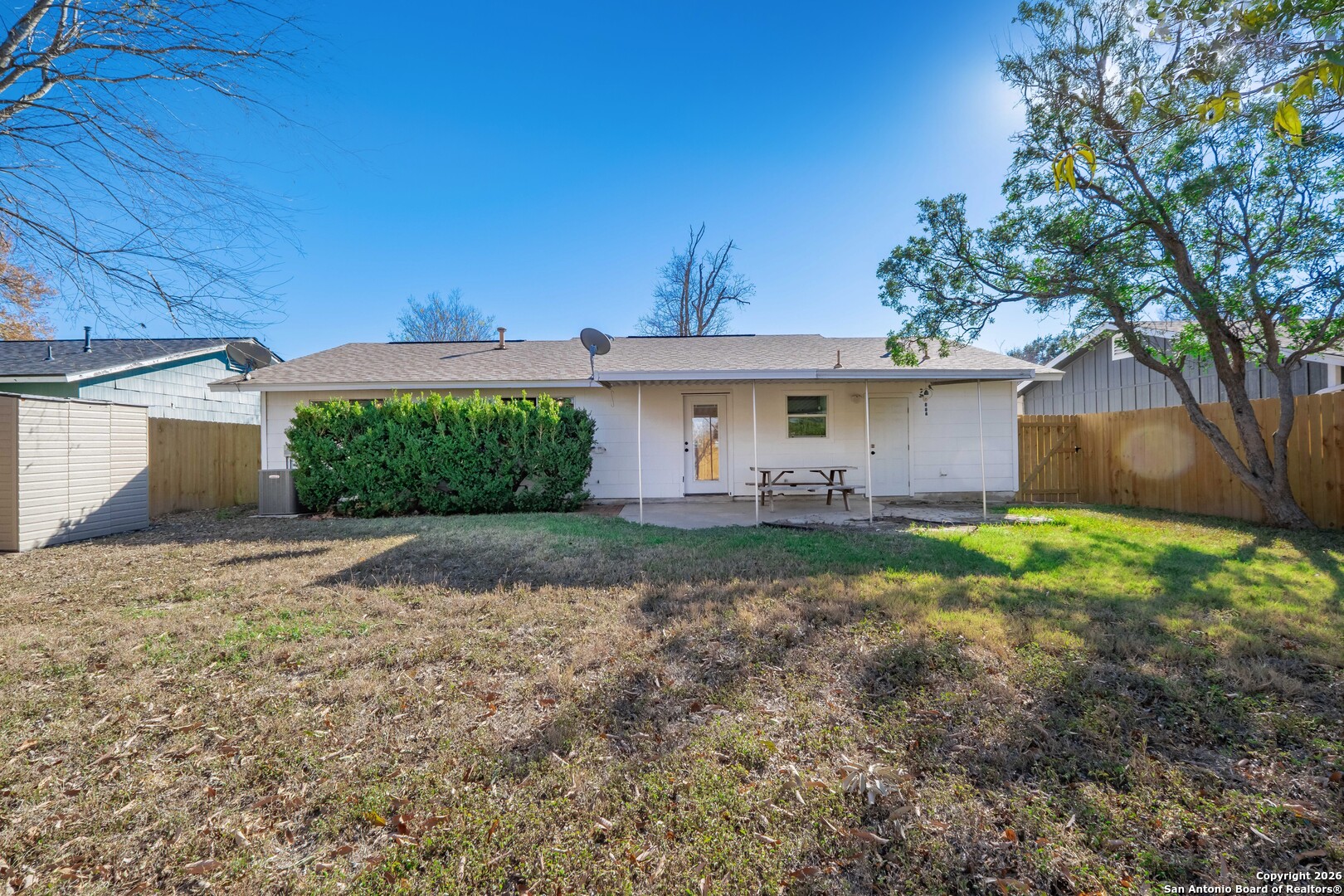 property viewer photo 30
