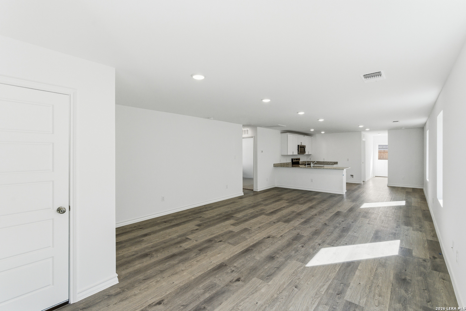 property viewer photo 16