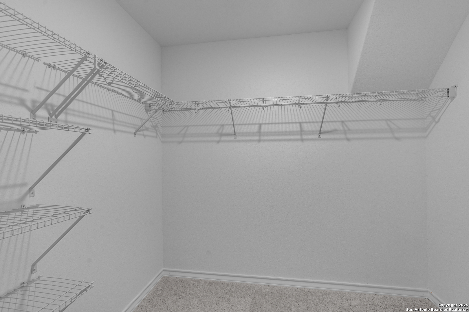 property viewer photo 24