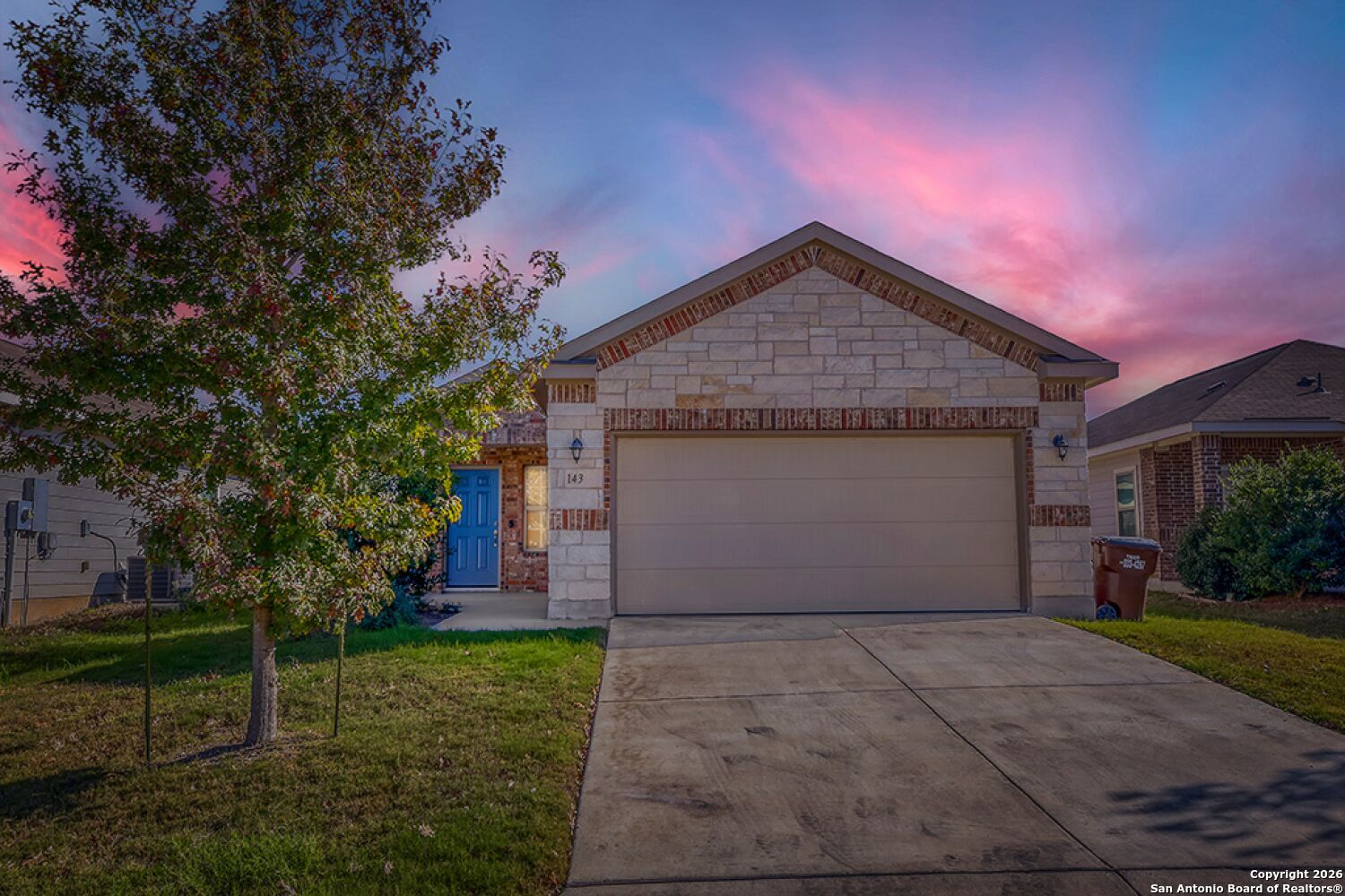 main property photo 0