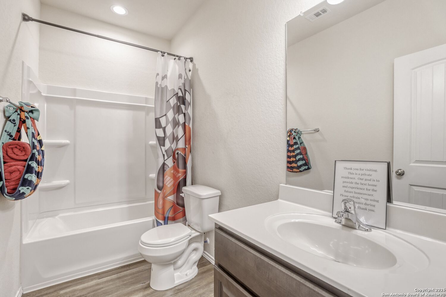 property viewer photo 16