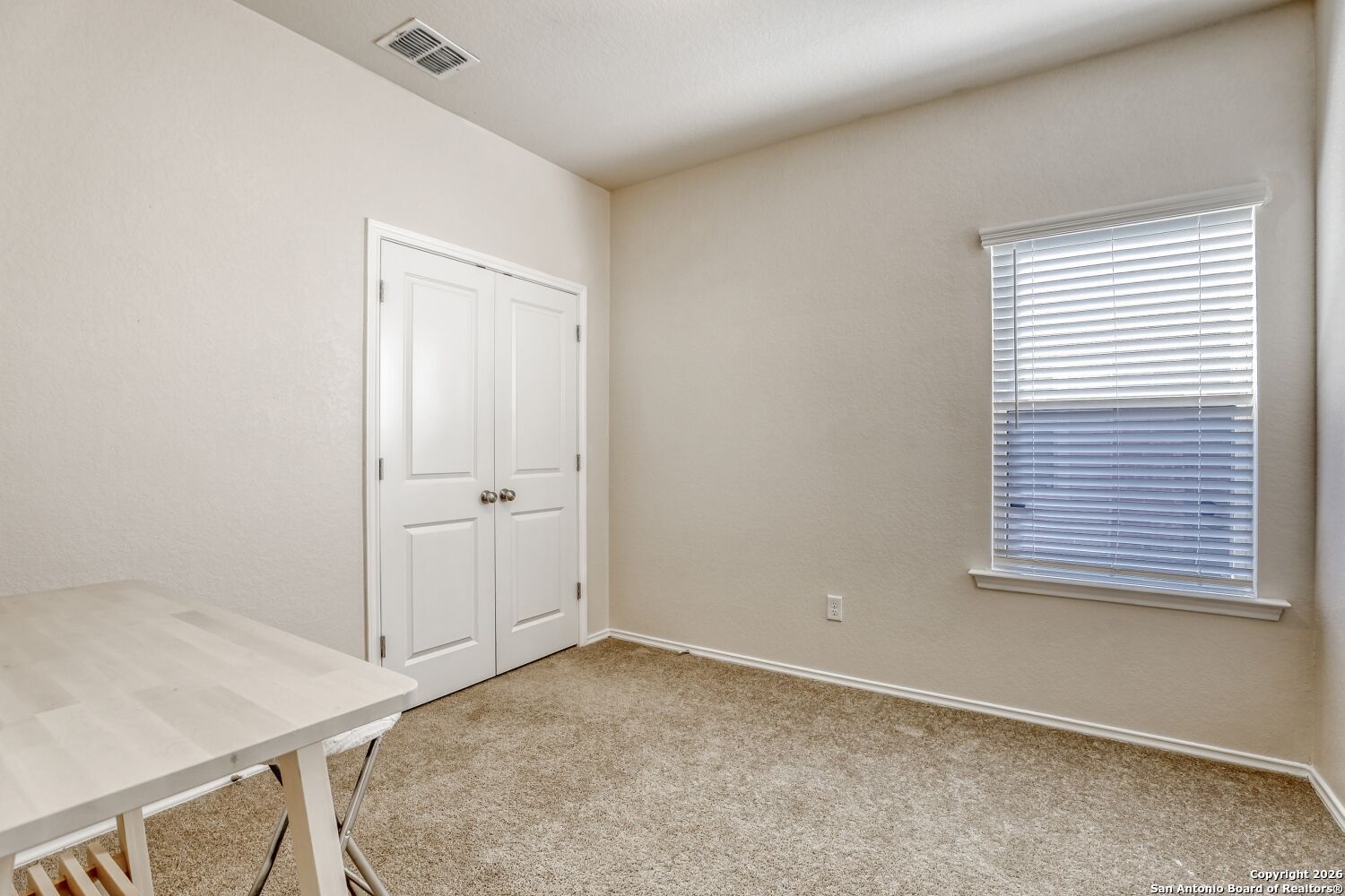 property viewer photo 19