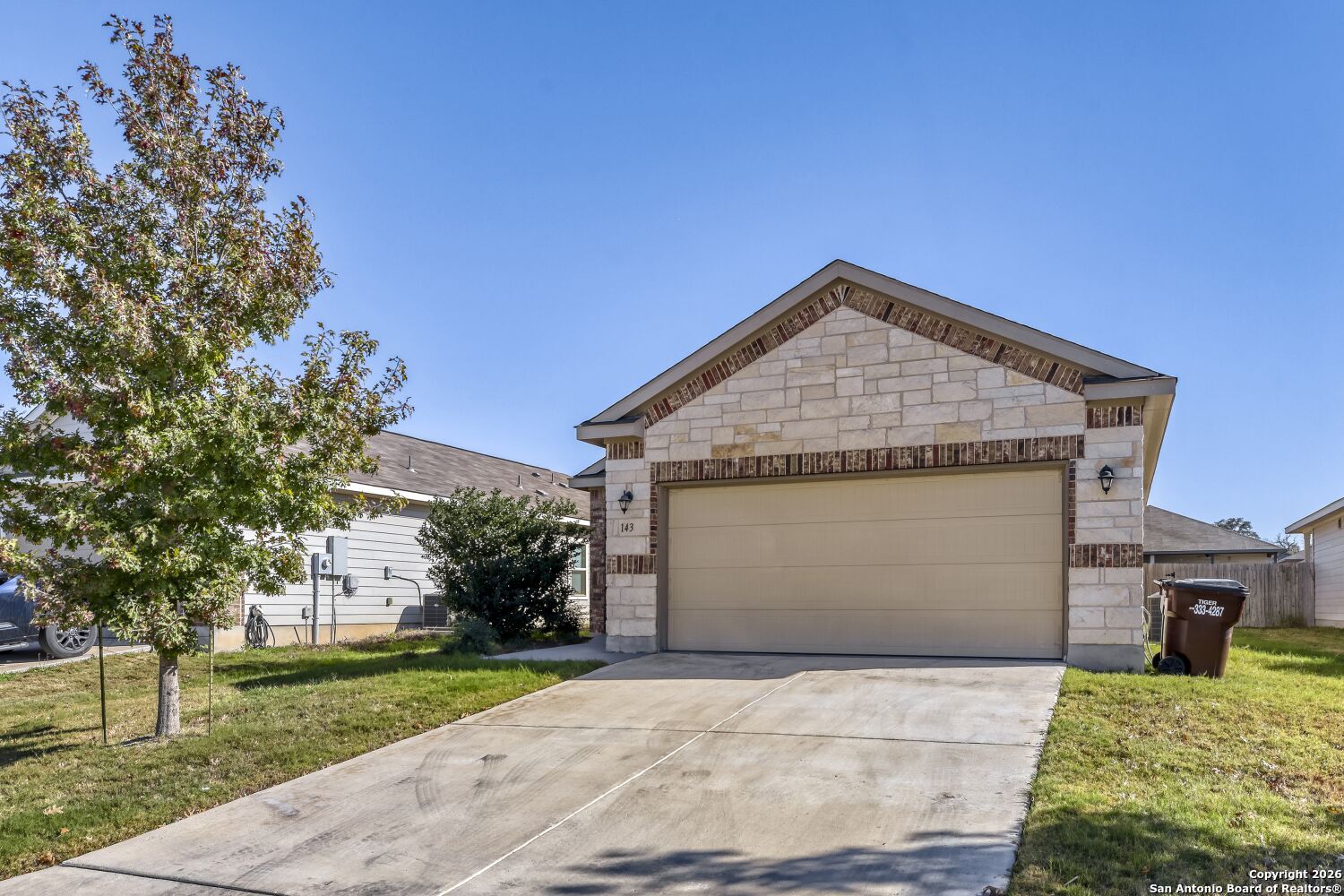 property viewer photo 2