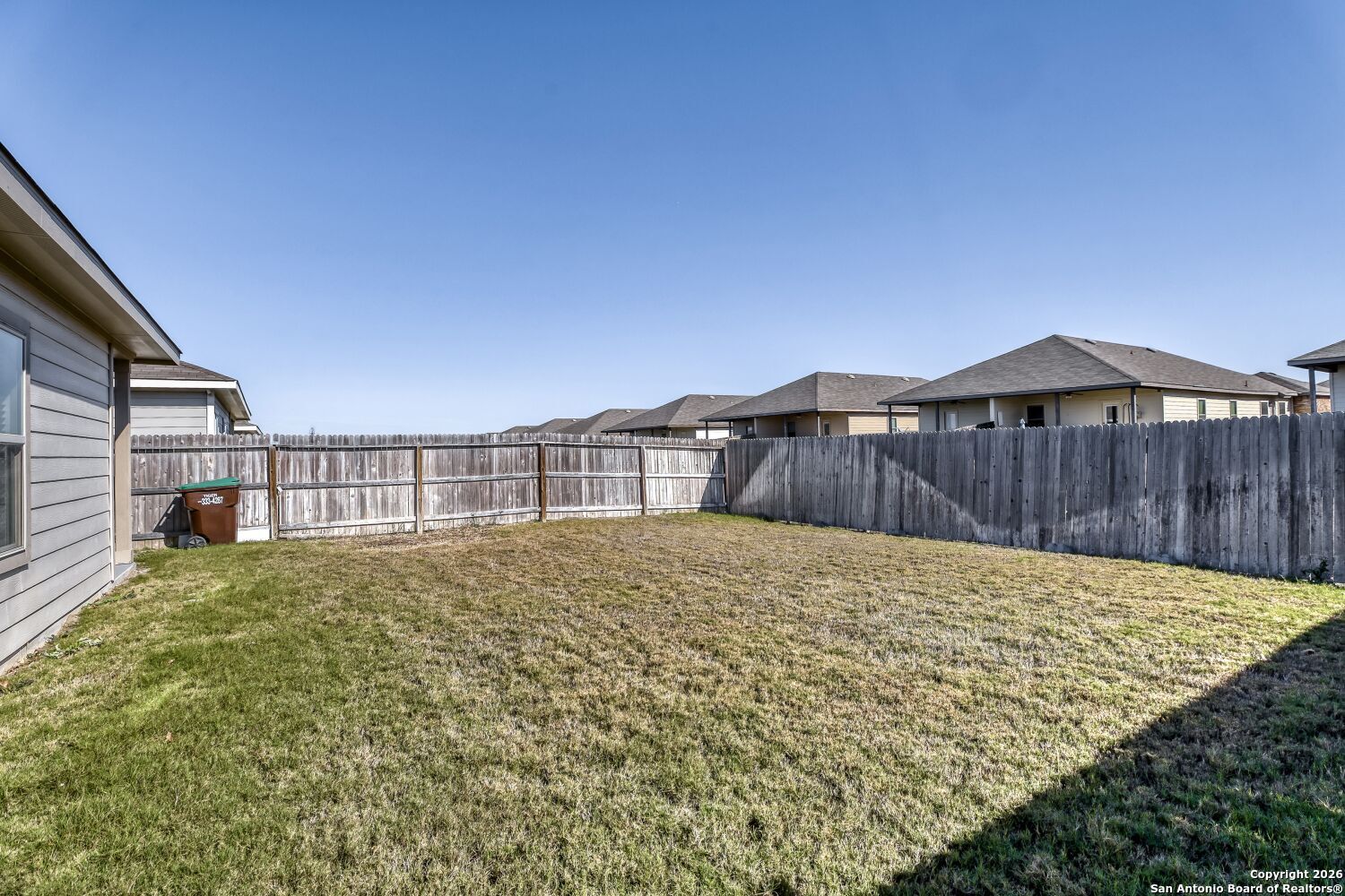 property viewer photo 26