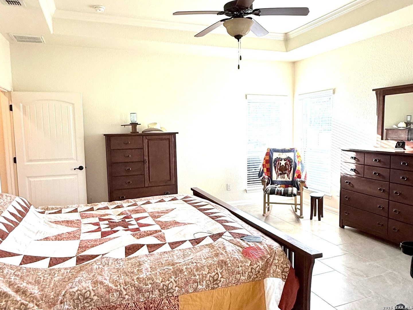 property viewer photo 10
