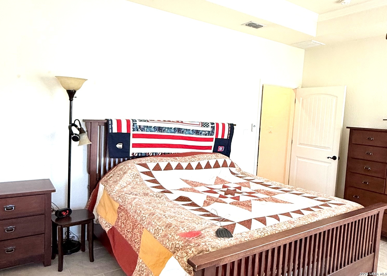 property viewer photo 11