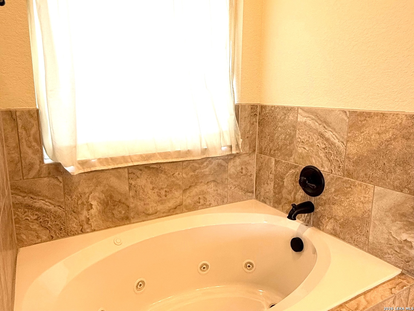 property viewer photo 16