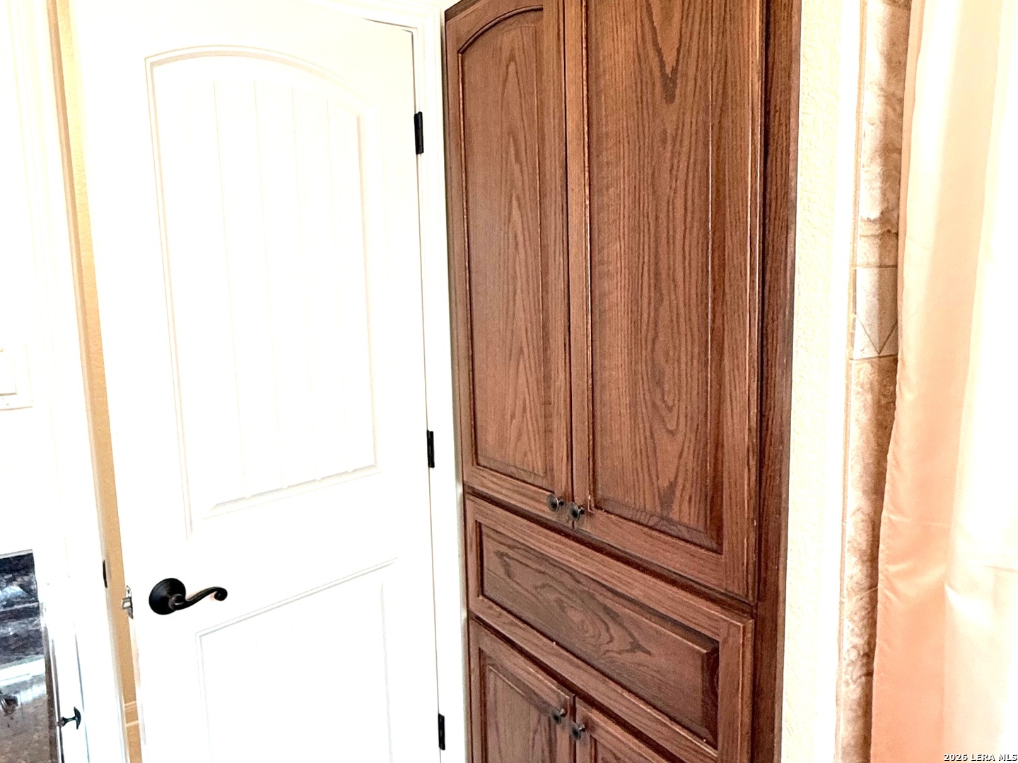 property viewer photo 20