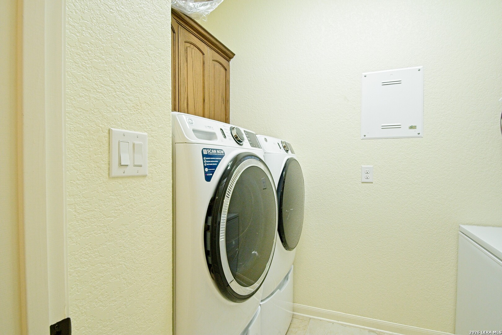 property viewer photo 22