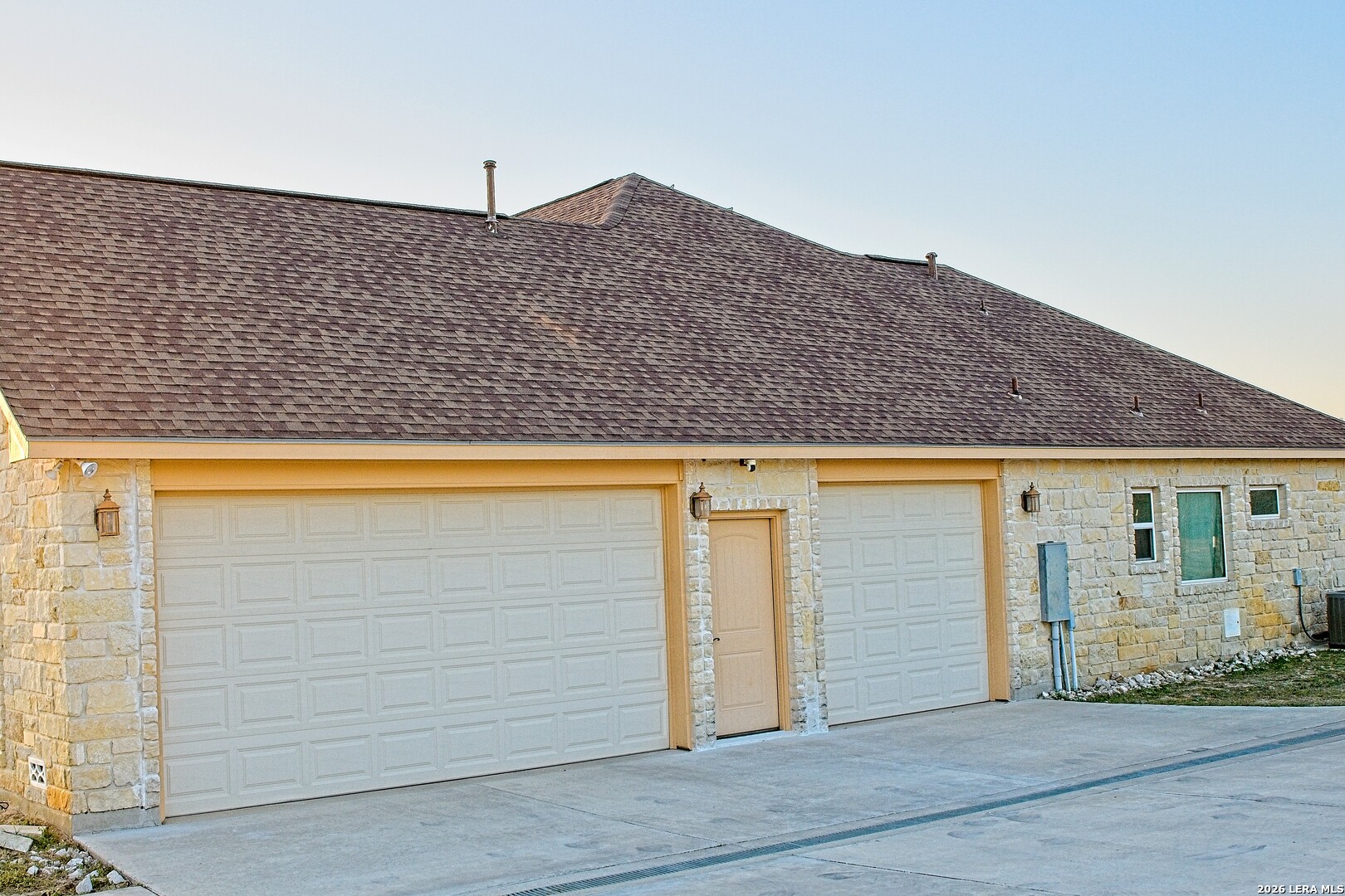 property viewer photo 27