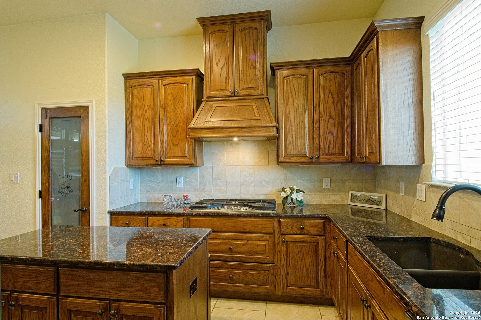 property viewer photo 5