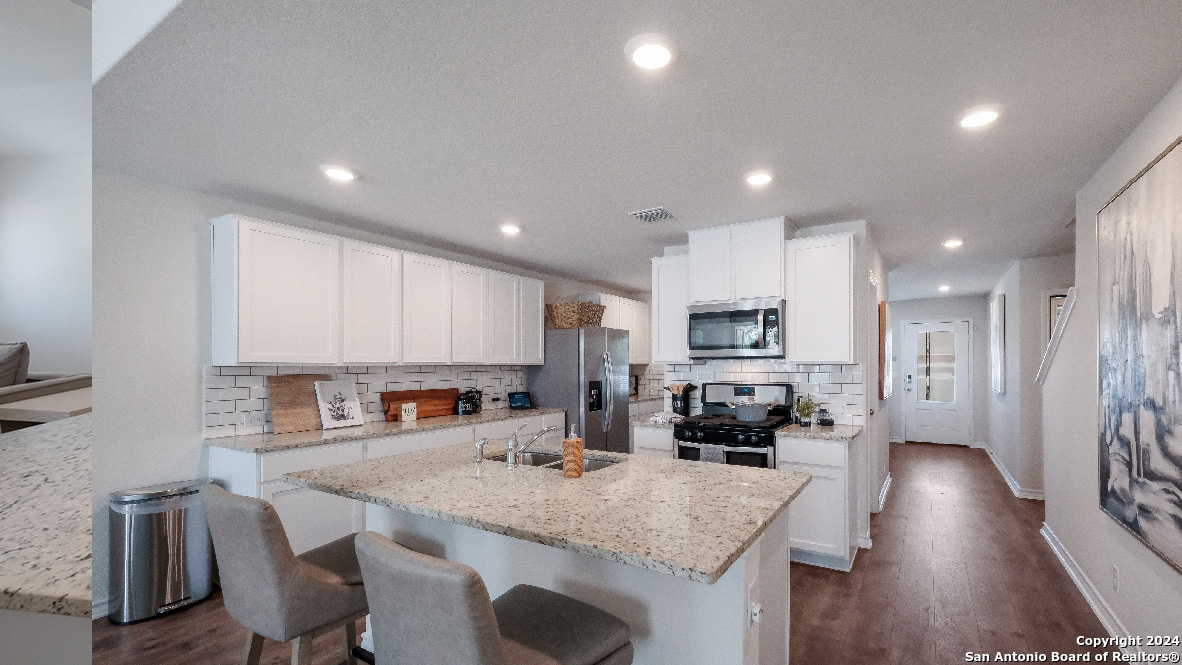 property viewer photo 2