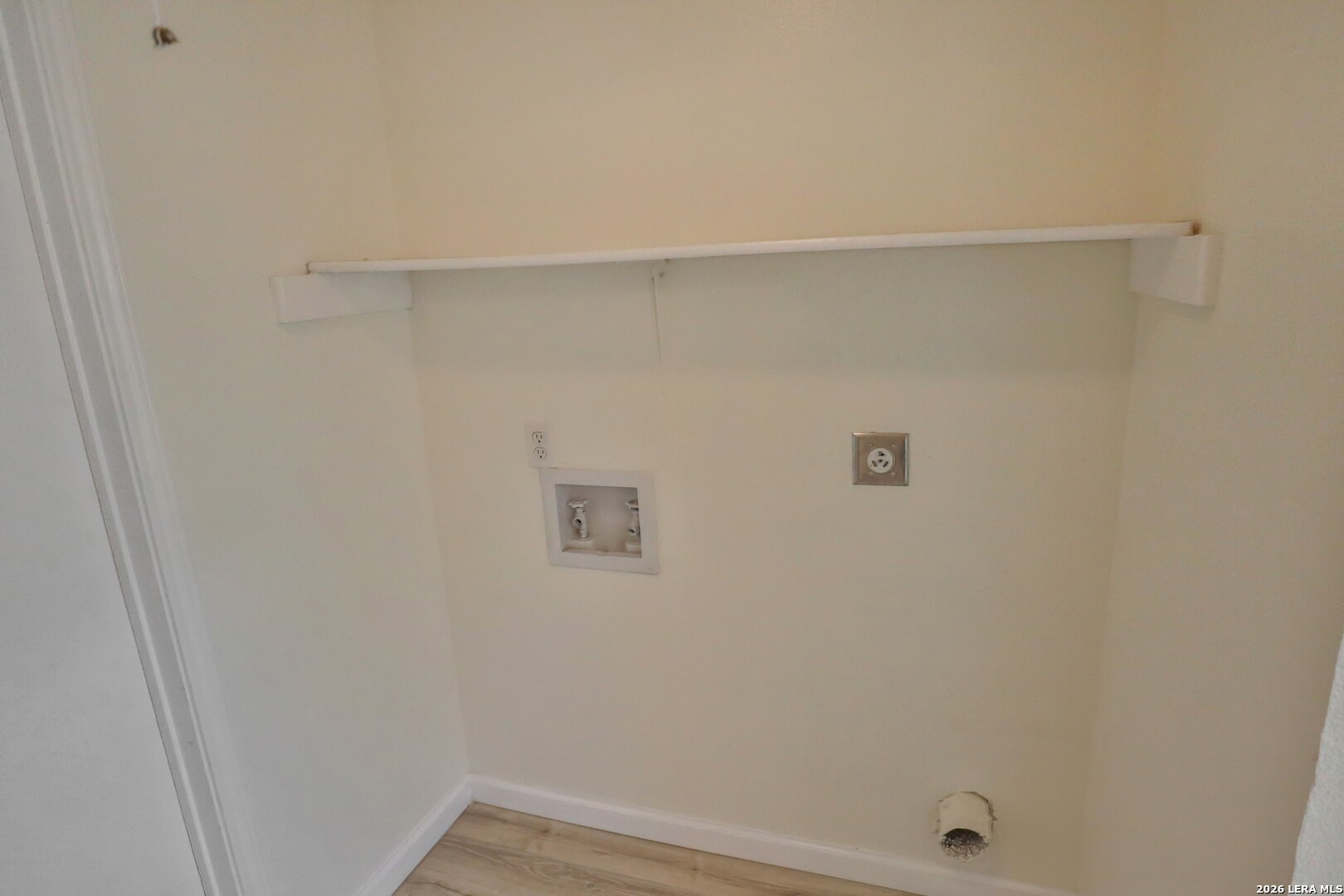 property viewer photo 11