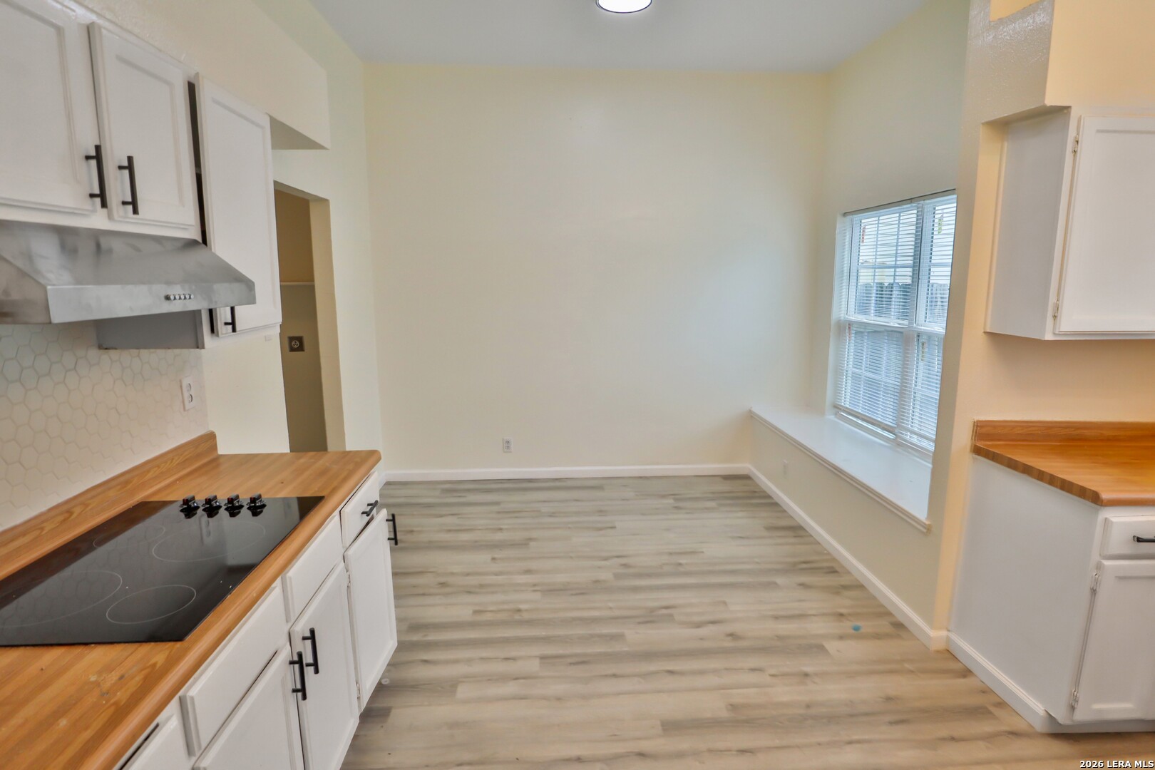 property viewer photo 12