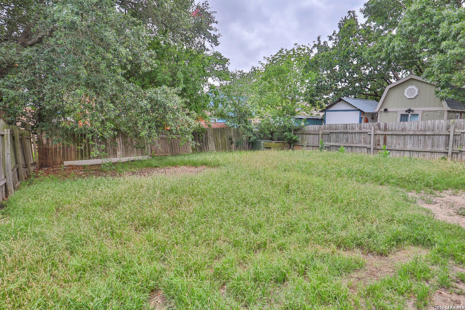 property viewer photo 13