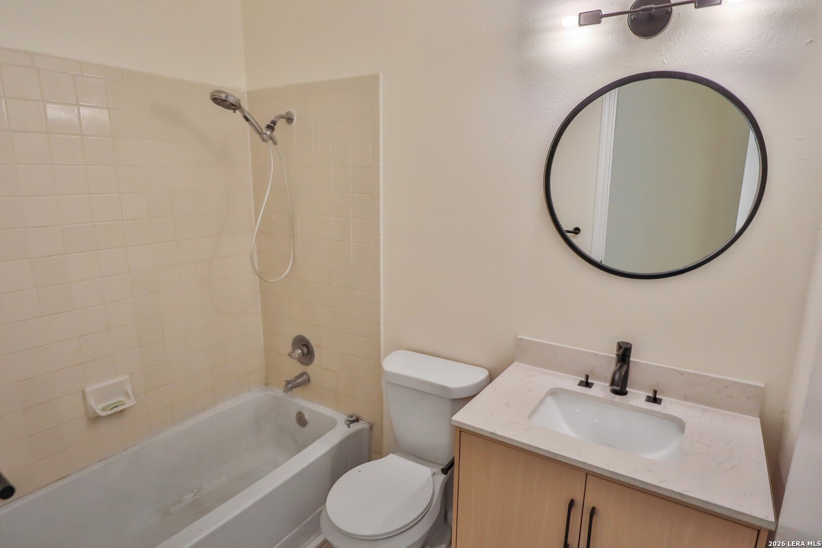 property viewer photo 4