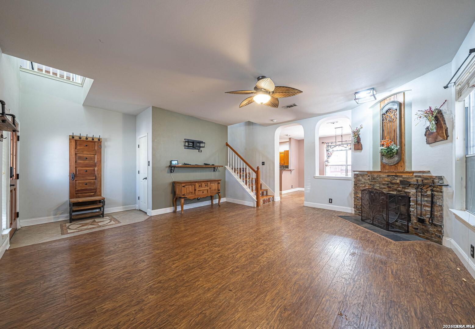 property viewer photo 1