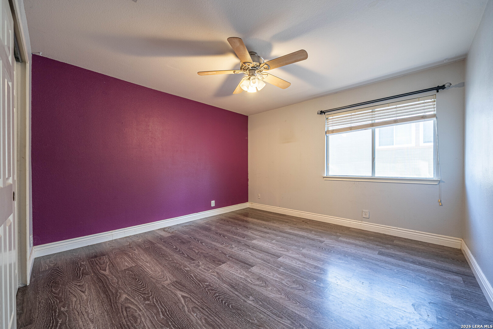 property viewer photo 15