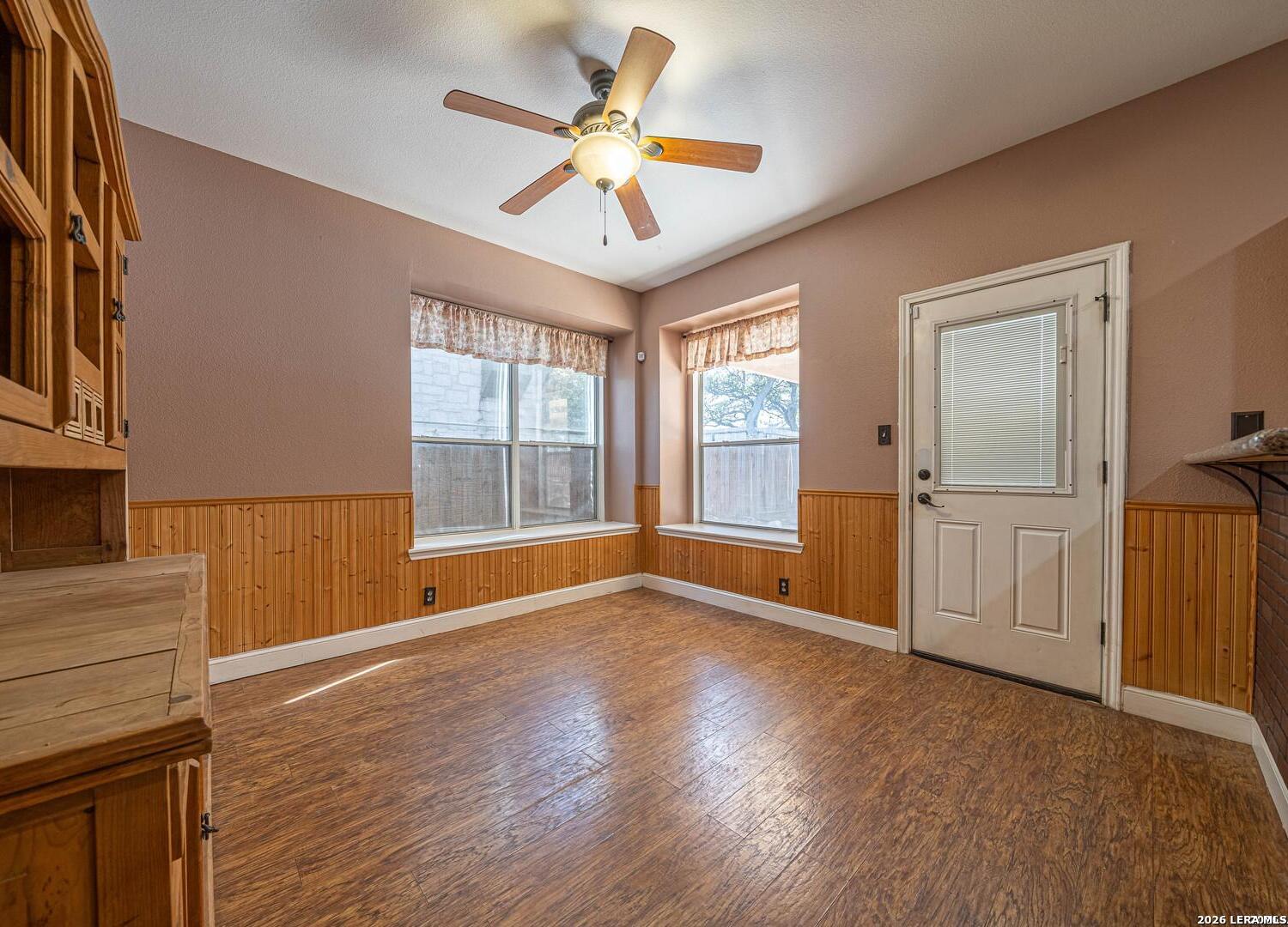 property viewer photo 9