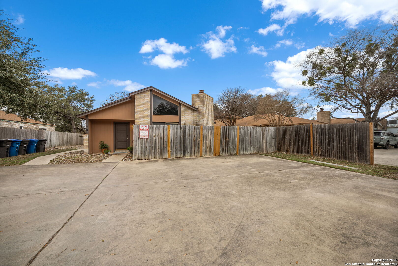 property viewer photo 1