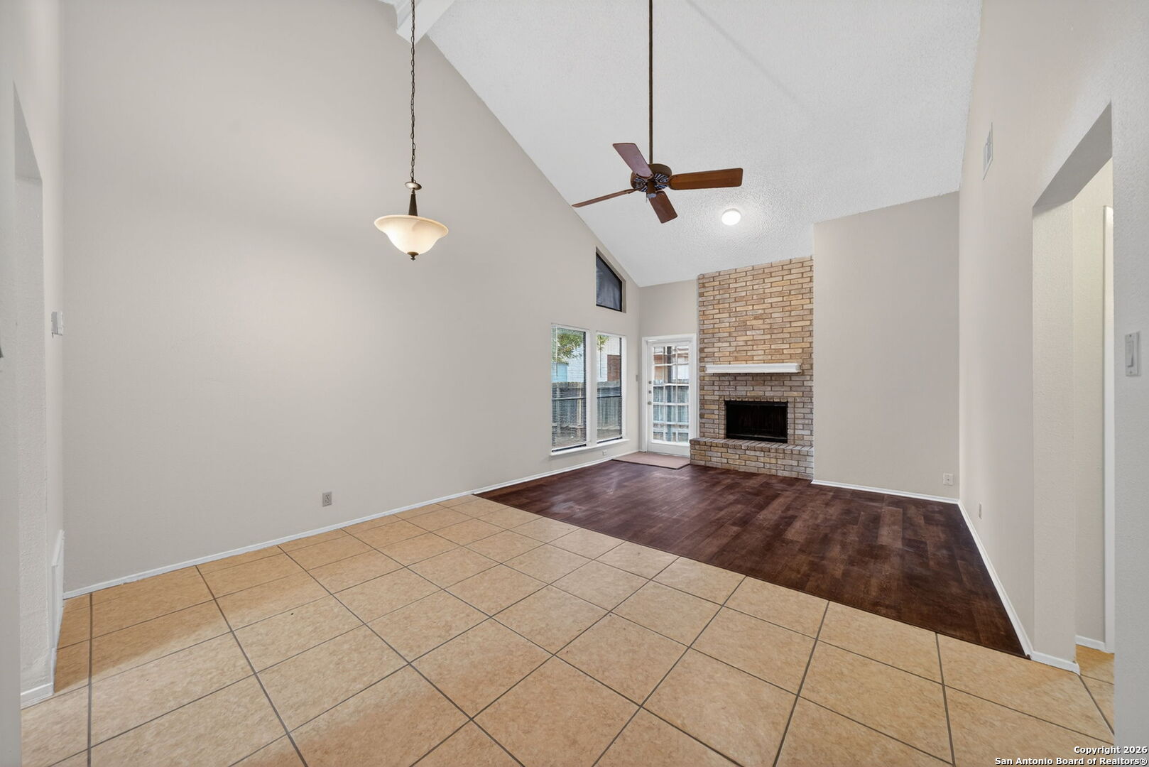 property viewer photo 17