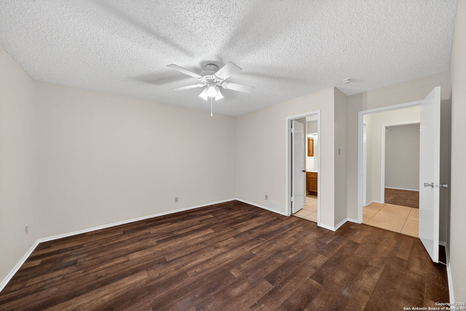 property viewer photo 19