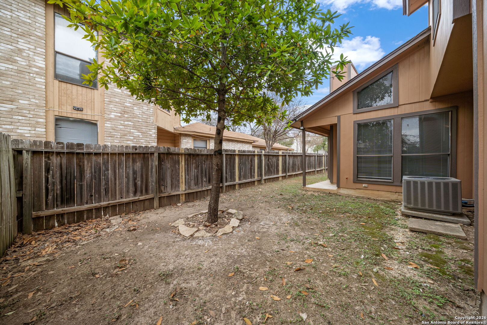 property viewer photo 26