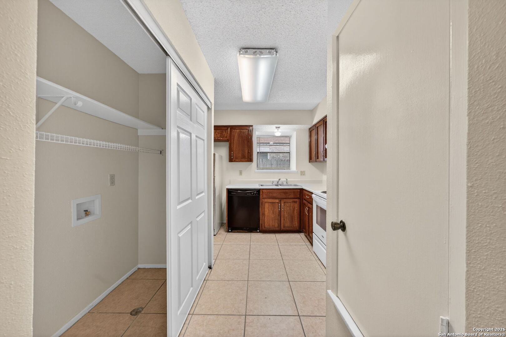 property viewer photo 9