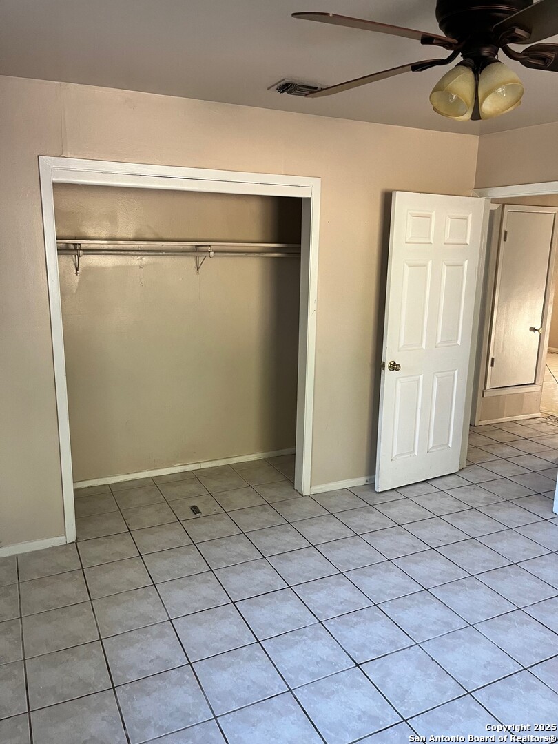 property viewer photo 6